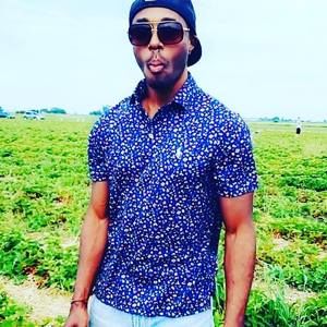 Meet your Posher, Derek